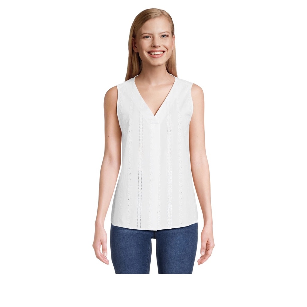 Women's Woven Tank Top Blouse V- Neck Time & True Size Small. NWT